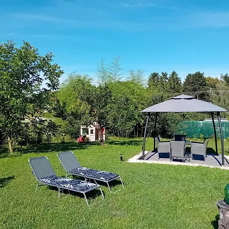 Nyaraló Finus Ház *
